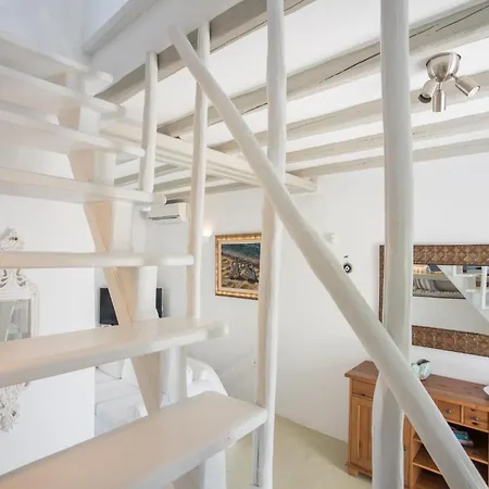 Apleton * Parikia (Paros)